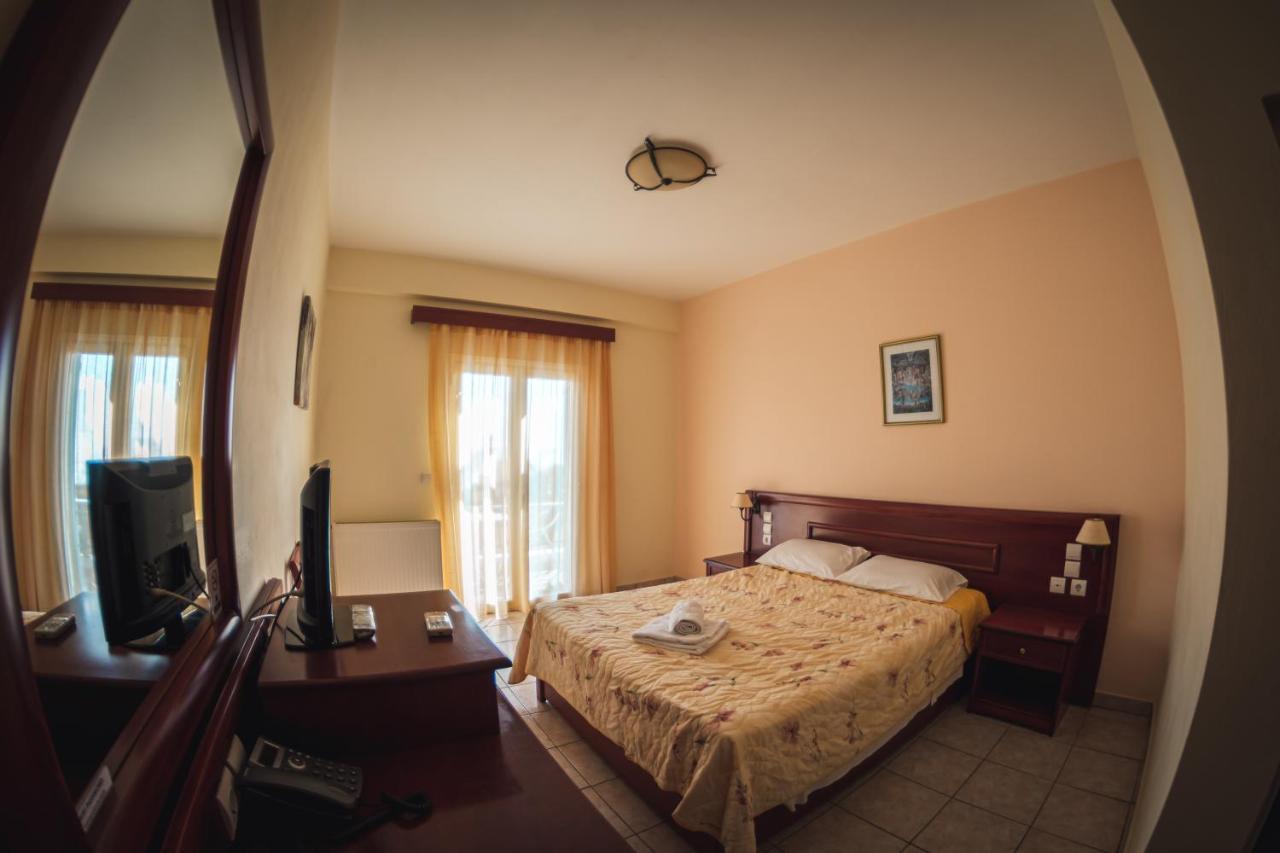 Venardos Hotel Agia Pelagia  Экстерьер фото